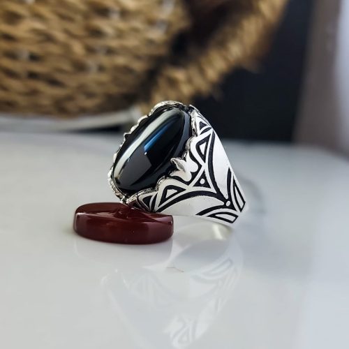 الرئيسية 34 خاتم فضة عقيق يمني للرجال