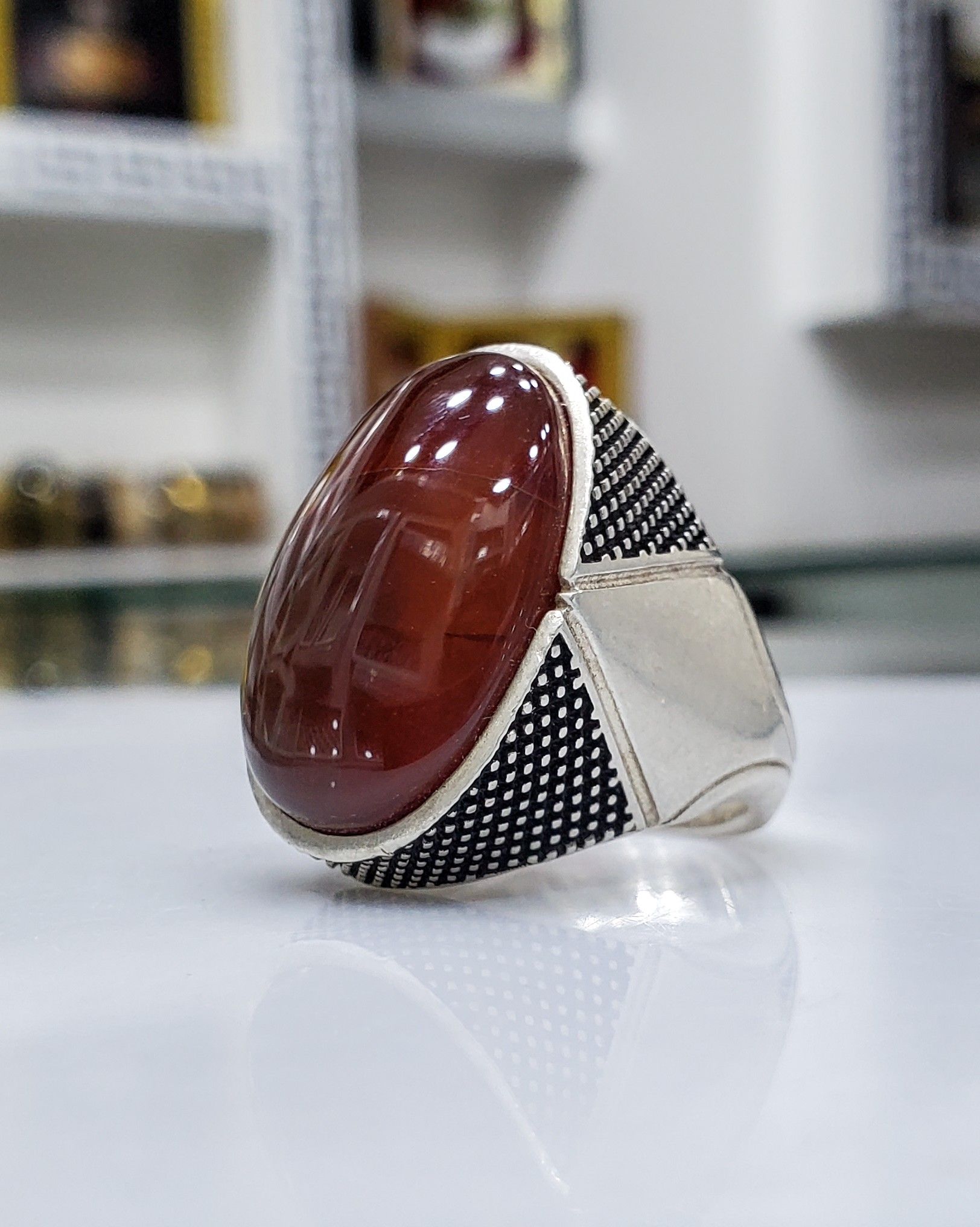 خاتم عمل يدوي عقيق يمني طبيعي